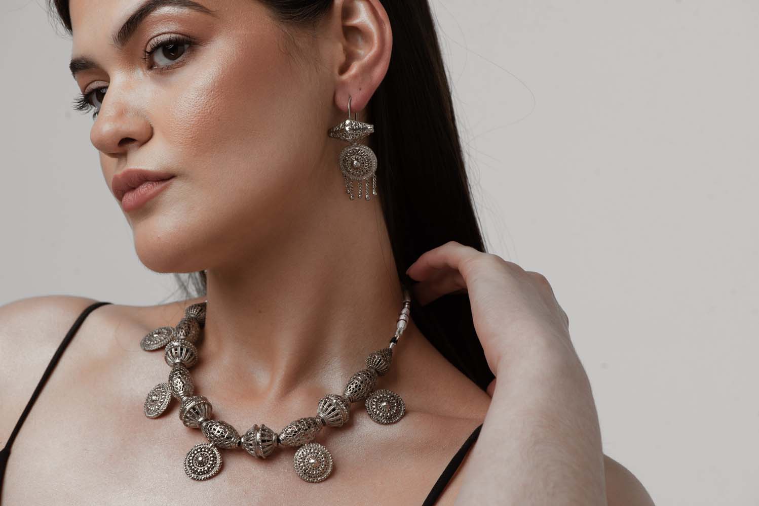 Indus Valley Multani Sun Choker Set image 5