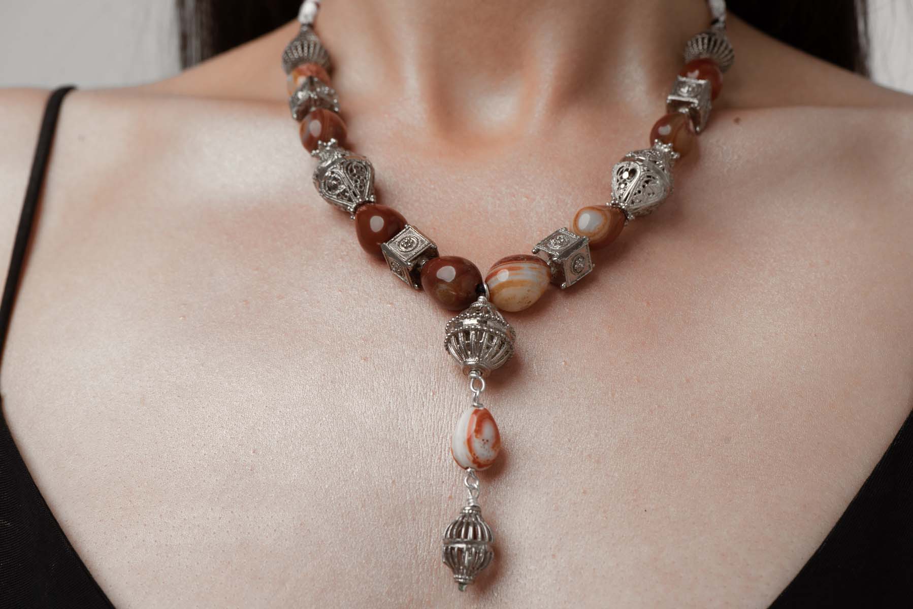 Indus Valley Multani with Stones Necklace image 3