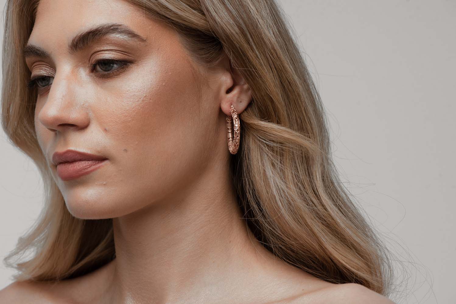 Italian Cutout Hoop Earrings (Rose Gold) image 1