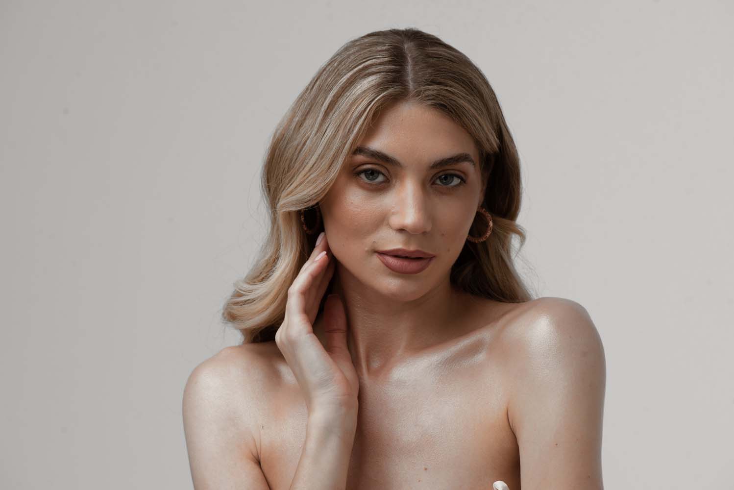 Italian Cutout Hoop Earrings (Rose Gold) image 4