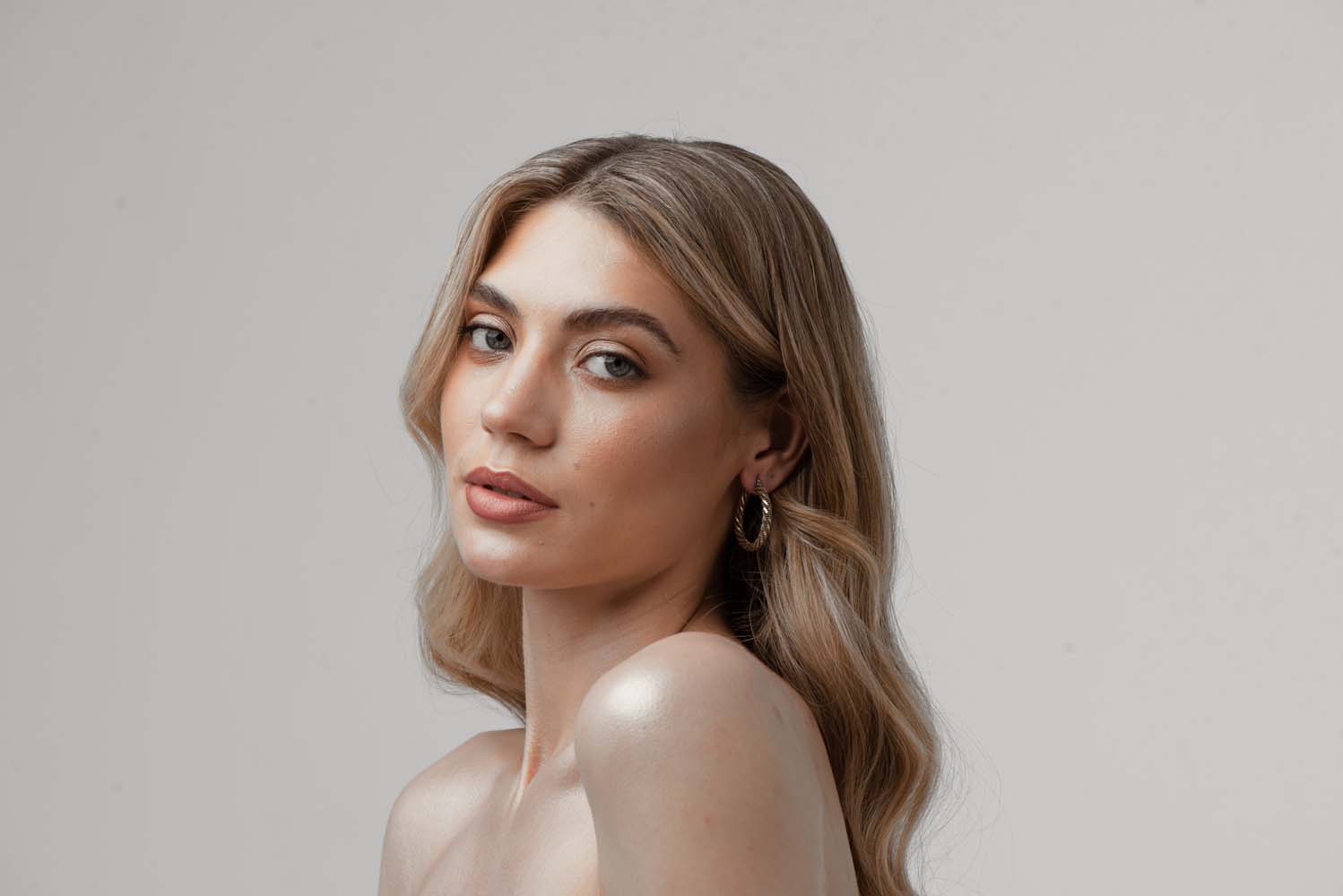 Italian Gold Swirl Hoop Earrings image 2