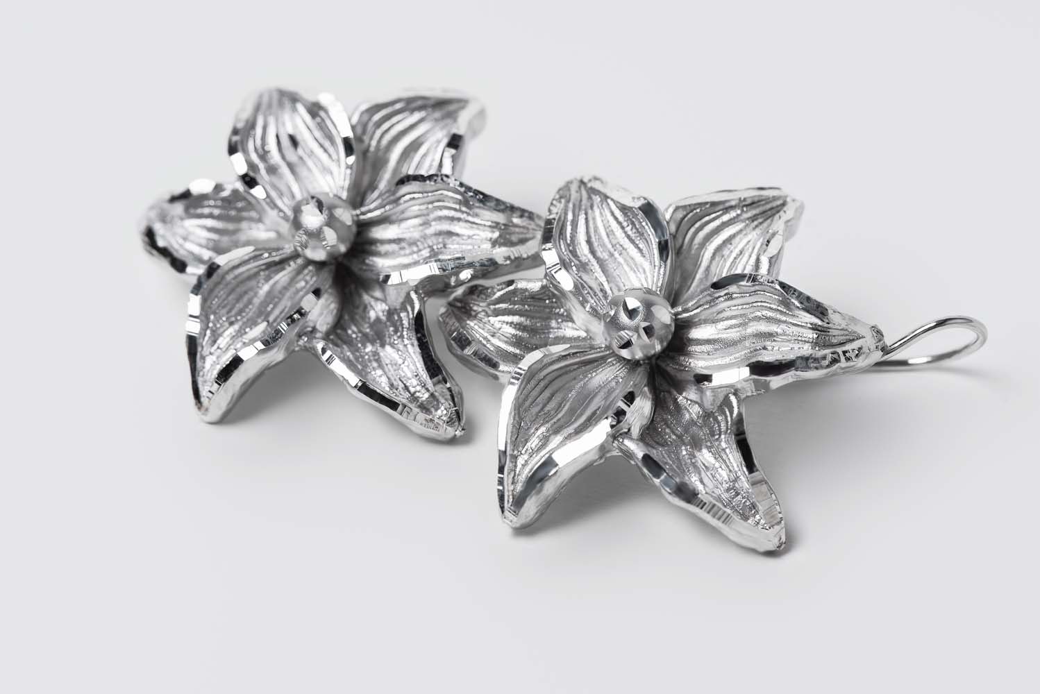Italian Flower Earrings (Silver) image 2